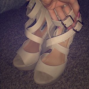 STRAPPY HEELS